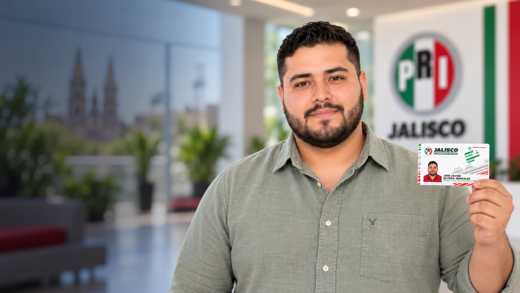 Militante mostrando su credencial PRI Jalisco